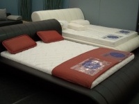 Кровать, матрац и подушки от M&K Foam